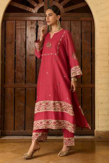 Buy_TA’Assur_Pink Chanderi Split V-neck Embroidered Kurta Set 