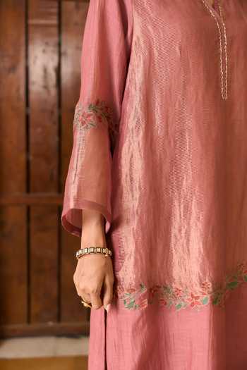Shop_TA’Assur_Pink Chanderi, Tissue V-neck Hand Embroidered Kurta Set _Online_at_Aza_Fashions