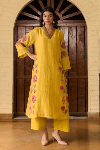 TA’Assur_Yellow Chanderi V-neck Applique Embroidered Kurta Set _at_Aza_Fashions