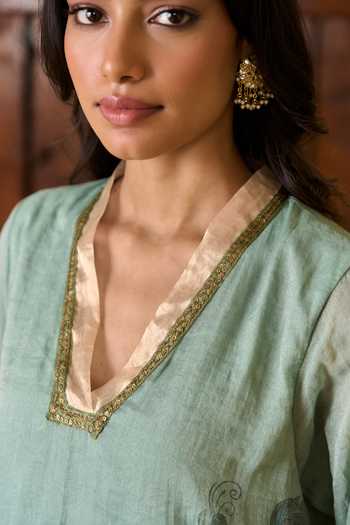 TA’Assur_Blue Chanderi, Tissue V-neck Hand Embroidered Kurta Set _at_Aza_Fashions