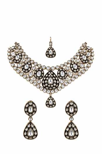 Shop_Vivinia By Vidhi Mehra_Emerald Green Kundan Polki Embellished Necklace Set _Online_at_Aza_Fashions
