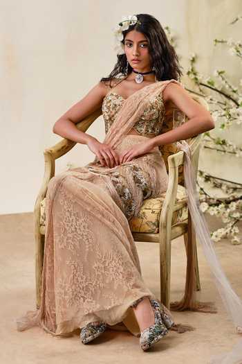 Shehlaa Khan_Gold Lace Sweetheart Neck Embellished Pre-draped Saree With Blouse _at_Aza_Fashions