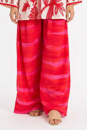 Buy_Poppi_White Cotton V-neck Parakeet Botanical Print Kurta And Salwar Set _Online_at_Aza_Fashions