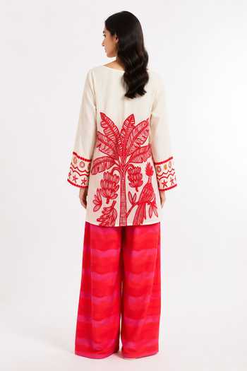 Shop_Poppi_White Cotton V-neck Parakeet Botanical Print Kurta And Salwar Set _at_Aza_Fashions