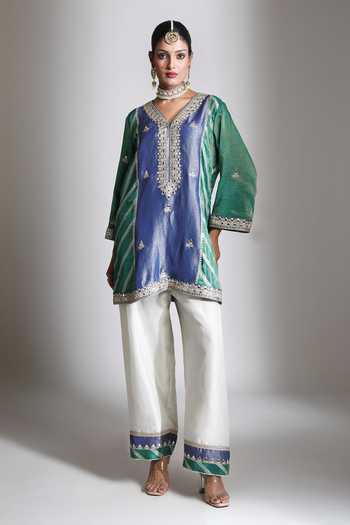 Buy_Tanu Malhotra_Green Tissue, Organza V-neck Mirror Work Kurta Set _Online_at_Aza_Fashions