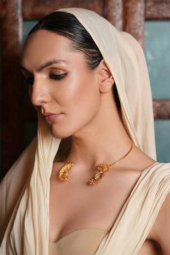 Cao Jewellery_Gold Plated Textured Hasli Necklace _Online_at_Aza_Fashions
