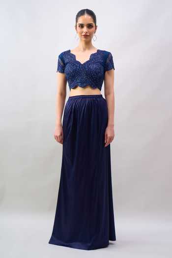 Buy_Tarun Tahiliani_Blue Sweetheart Neck Embroidered Blouse And Saree Set _Online_at_Aza_Fashions