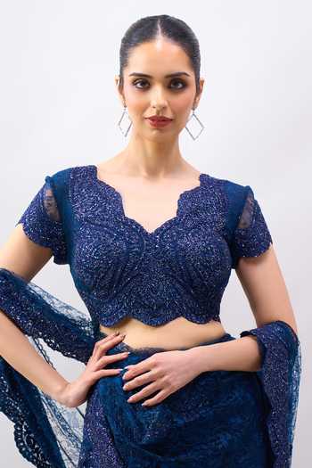 Tarun Tahiliani_Blue Sweetheart Neck Embroidered Blouse And Saree Set _Online