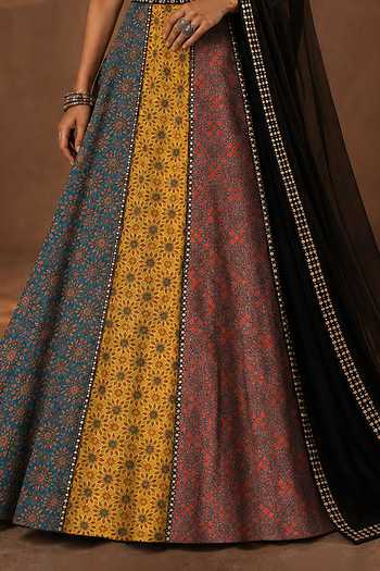 Shop_Monk & Mei By Sonia Anand_Black Georgette V-neck Rangnoor Embroidered Lehenga Set _Online_at_Aza_Fashions