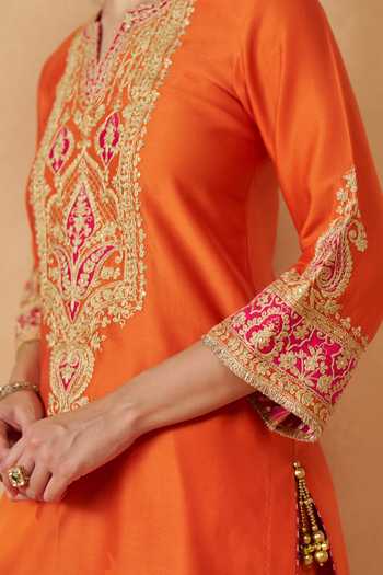 Shop_Sheetal Batra_Orange Silk, Chanderi, Banarasi Split V-neck Adeela Kurta Set _Online_at_Aza_Fashions