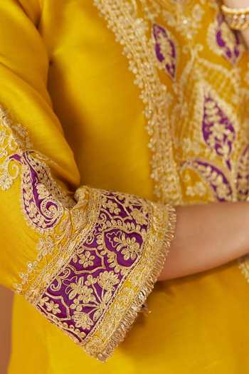 Sheetal Batra_Yellow Silk, Chanderi Split V-neck Adeela Embroidered Kurta Set _at_Aza_Fashions