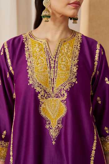Buy_Sheetal Batra_Purple Silk, Chanderi Split V-neck, Yes Maahgul Kashmiri Tilla Kurta Set 