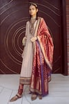 Buy_Tarun Tahiliani_Pink Kurta- Cotton Crepe Printed Geometric Notched Set _at_Aza_Fashions