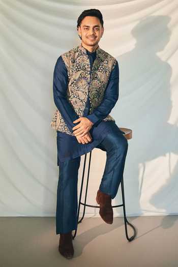 Buy_Mrunalini Rao_Blue Silk Embroidery Bundi Kurta Set _at_Aza_Fashions