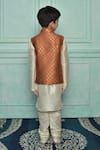 Shop_Samyukta Singhania_Off White Jacquard Silk Plain Mandarin Collar Kurta Set _at_Aza_Fashions