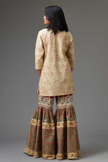 Shop_Kora_Off White Cotton, Silk, Chanderi Sequins, Gota Patti, Thread Kurta Set _at_Aza_Fashions