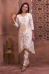 Shop_Geetika Jain_Ivory Kurta - Pure Chanderi Hand Embroidery Pearls V Neck Floral Set  _at_Aza_Fashions