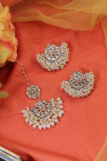 Buy_Ishhaara_Gold Plated Kundan Studded Maangtikka Set _Online_at_Aza_Fashions