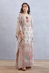 Torani Green Pure Linen Bird, Chintz Round Jaituni Aarfa Kaftan Online at Aza Fashions Torani_Green Pure Linen Bird, Chintz Round Jaituni Aarfa Kaftan _Online_at_Aza_Fashions