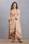 Torani_Beige Dupatta Handwoven Thin Chanderi Kasturi Tarangini Kurta Set  _Online_at_Aza_Fashions