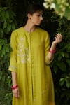 Buy_Vashisht Guru Dutt_Green Chanderi Tissue Patchwork Floral Round Sequin And Flower Kurta & Pant Set _Online_at_Aza_Fashions