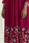 Ikshita Choudhary_Magenta Chanderi Embroidery Thread Band Collar Kurta Pant Set _at_Aza_Fashions