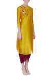 Desert Shine by Sulochana Jangir_Yellow Taffeta Silk Embroidered Floral Band Collar Kurta  _Online_at_Aza_Fashions