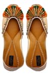 Buy_5elements_Gold Leather Embroidered Juttis _at_Aza_Fashions