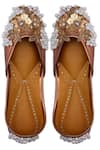 Buy_5elements_Gold Applique Leather Juttis _at_Aza_Fashions