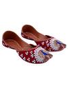 Buy_5 elements_Manmade Leather Leather Embroidered Juttis_Online_at_Aza_Fashions