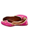 Shop_5Elements_Pink Printed Leather Juttis _at_Aza_Fashions