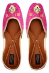 Buy_5Elements_Pink Printed Leather Juttis _at_Aza_Fashions