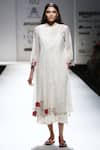 Buy_Prama by Pratima Pandey_Off White Chanderi Embroidered Thread Work Round Neck Silk Kurta For Women_at_Aza_Fashions