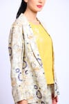 Buy_Linen Bloom_Beige 100% Linen Digital Prints Flap Collar Oriental Blazer _Online_at_Aza_Fashions