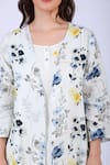 Buy_Linen Bloom_White 100% Linen Printed Daisy Motif Front Open Cape _Online_at_Aza_Fashions