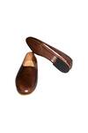 Artimen_Brown Plain Woven Leather Handcrafted Flip Side Shoes _Online_at_Aza_Fashions