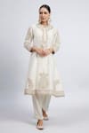 Buy Sheetal Batra White Kurta Chanderi Salwar - Bamber Satin Dupatta Rahbya Set Online at Aza Fashions Buy_Sheetal Batra_White Kurta Chanderi Salwar - Bamber Satin Dupatta Rahbya Set _Online_at_Aza_Fashions