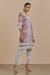 Buy_Sage Saga_Green Lawn Cotton Printed Digital V Neck Kurta _Online_at_Aza_Fashions