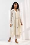 Label Shreya Sharma_White Chanderi Embroidery V-neck Flower Kurta Set _Online_at_Aza_Fashions