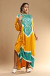 Etasha by Asha Jain_Green Gajji Silk Embroidered Bandhani Round Kaftan _Online_at_Aza_Fashions