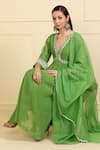 Neha Khullar_Green Chanderi Silk And Mulmul Embroidery Thread & Zari V Neck Neckline Kurta Set _at_Aza_Fashions