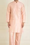 Priyanka Jain_Peach Pure Silk Plain Mandarin Collar Kurta Set _Online_at_Aza_Fashions