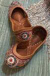 Buy_Cilwana Studio_Brown Multi Thread Pitta Work Juttis_Online_at_Aza_Fashions