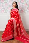 Buy_Paaprika_Pink Mashru Silk Handwoven Floral Patterns Zari Saree  _Online_at_Aza_Fashions