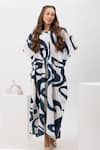 Buy_Dawn And Dusk_White Cotton Printed Maze V Neck Dazzling Kaftan _Online_at_Aza_Fashions