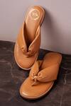 Buy_Myra_Brown Plain Balloon Split Toe Flats_Online_at_Aza_Fashions