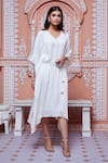 Aariyana Couture_White Crepe Embroidered Cutdana V Neck Asymmetric Kaftan _Online_at_Aza_Fashions