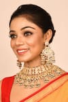 Buy_Auraa Trends_Gold Plated Kundan Studded Necklace Set _at_Aza_Fashions