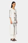 Satya Paul_White Linen Floral Keyhole Kurta And Pant Set_Online_at_Aza_Fashions