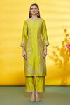 Surbhi Shah_Green Pure Spun Silk Embroidery Floral Round Notched Kurta Set  _Online_at_Aza_Fashions